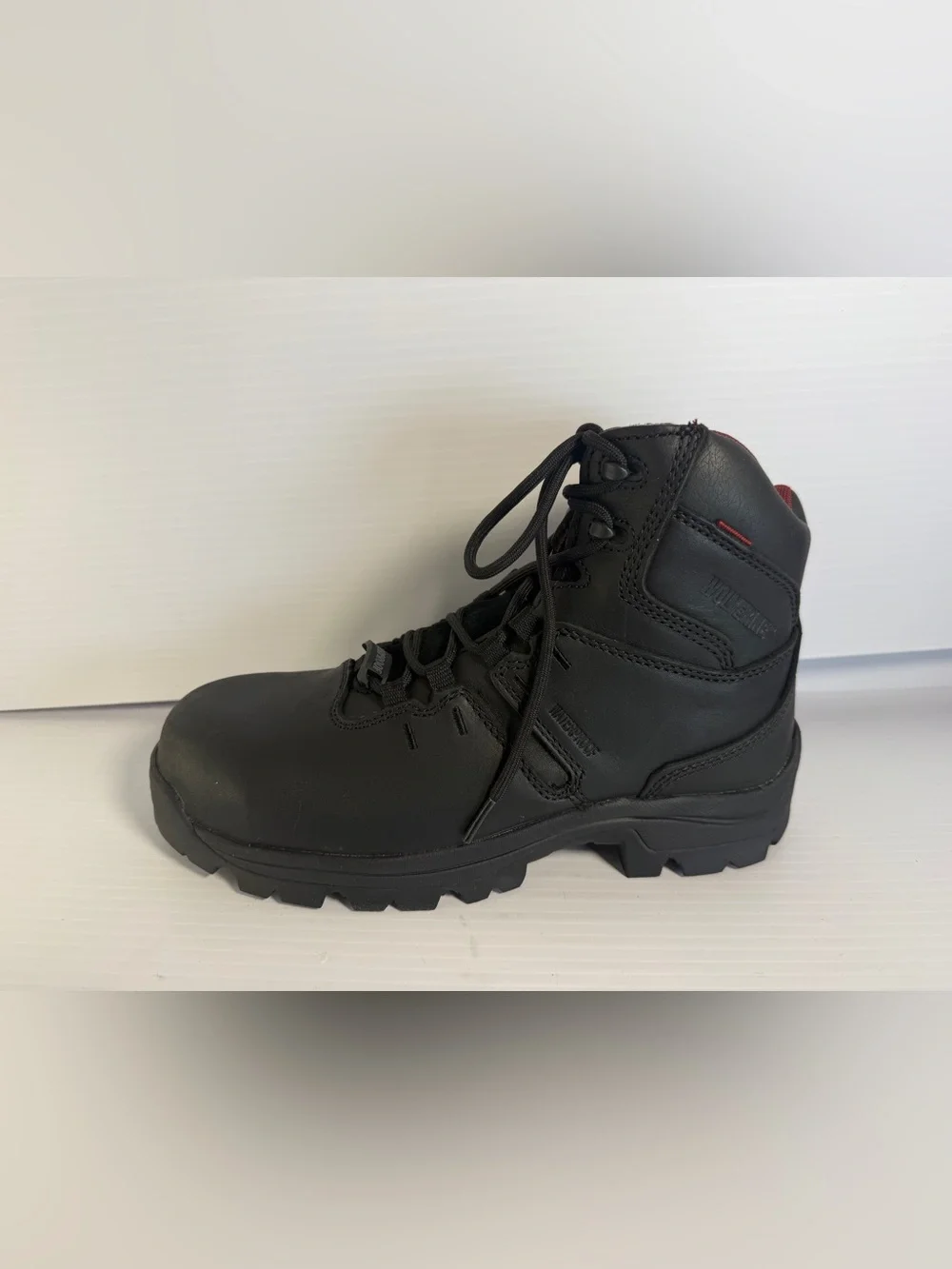 Wolverine Black Lace-Up Work Boots with Rugged Sole